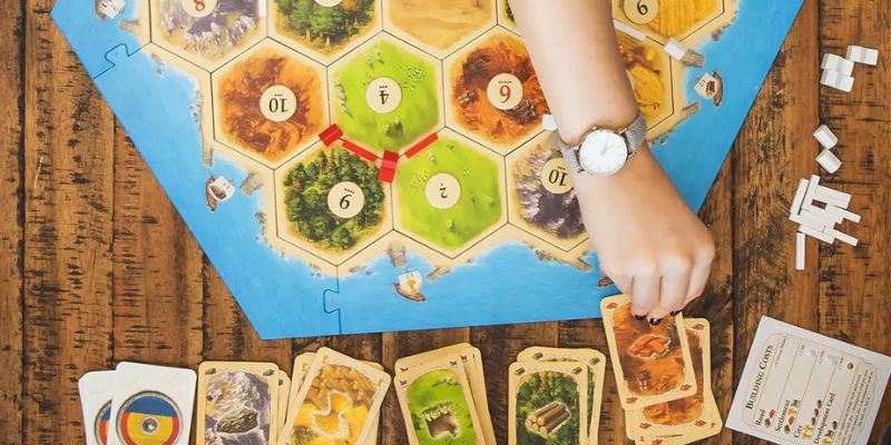 Hướng dẫn cách chơi catan chi tiết và chiến thuật giành chiến thắng