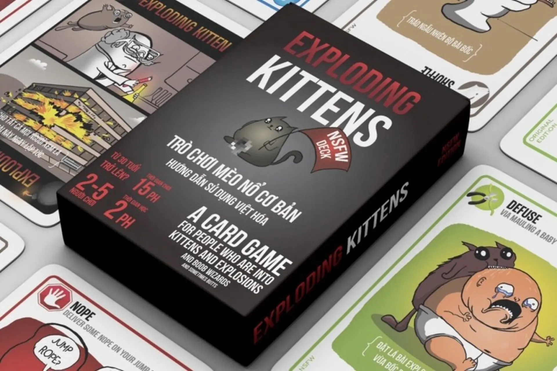 Tổ chức và điều phối trò chơi Exploding Kittens cho nhóm đông người